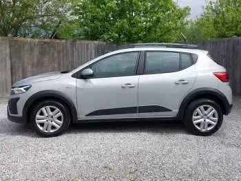 Gebraucht Dacia Sandero Expression 100 PS (73 kW) 2024 Grau Kleinwagen
