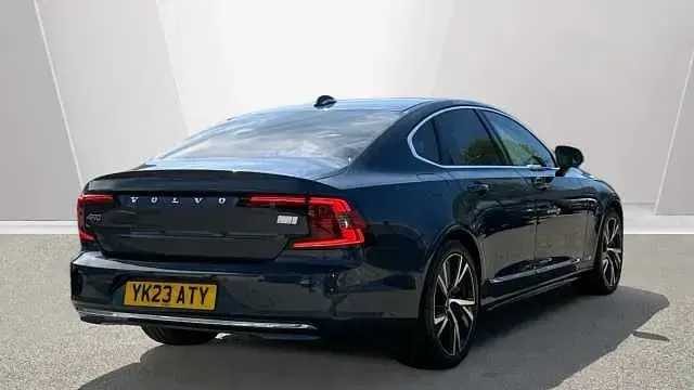 Usado Volvo S90 Plus 455 HP (334 kW) 2023 Azul Sedan