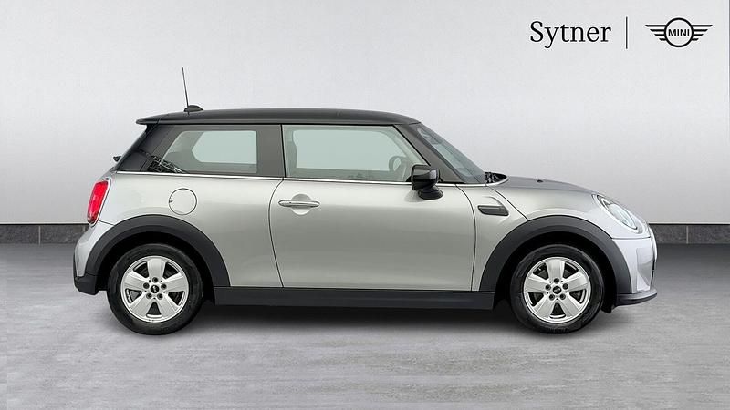 Used Mini Cooper Classic 134 HP (98 kW) 2023 Silver Hatchback