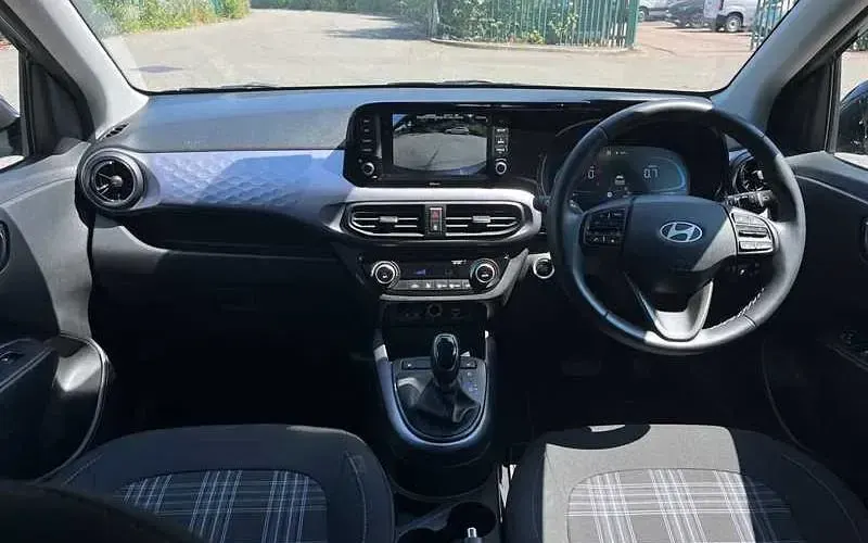 Used Hyundai i10 Premium 79 HP (58 kW) 2025 Grey Hatchback