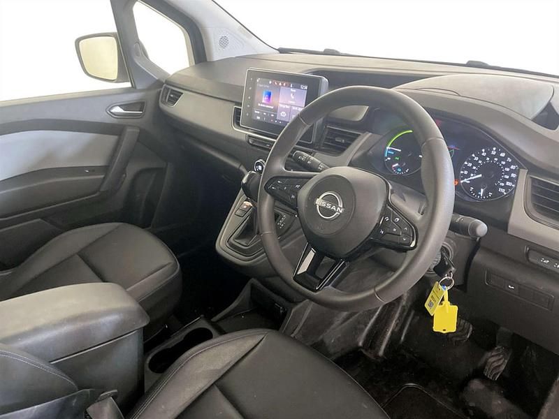 Used Nissan Townstar Acenta 89 kW (122 HP) 2023 White Van