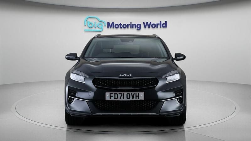 Used Kia XCeed 158 HP (116 kW) 2022 Grey SUV