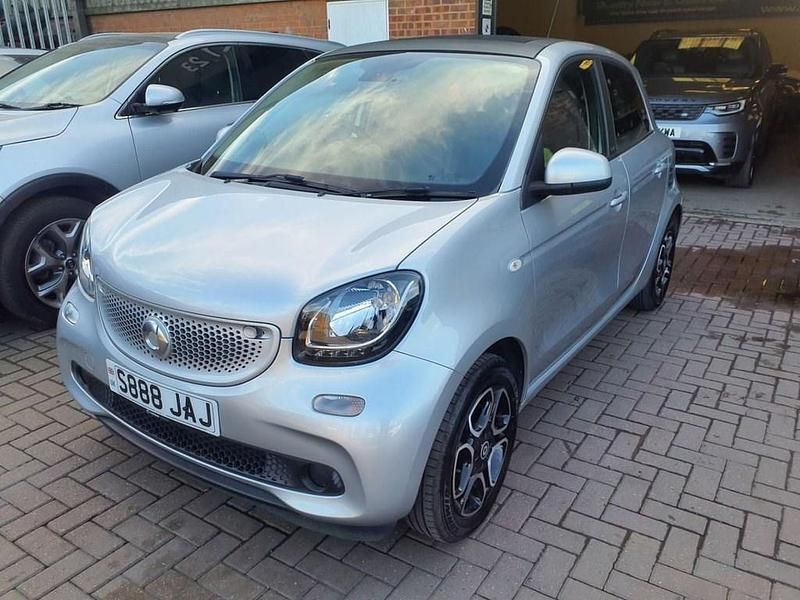 Used Smart ForFour Premium 71 HP (52 kW) 2016 Silver Hatchback