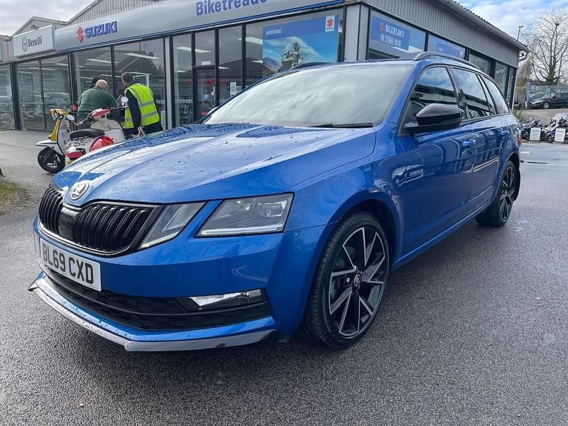 Used Skoda Octavia SportLine 150 HP (110 kW) 2019 Blue Estate