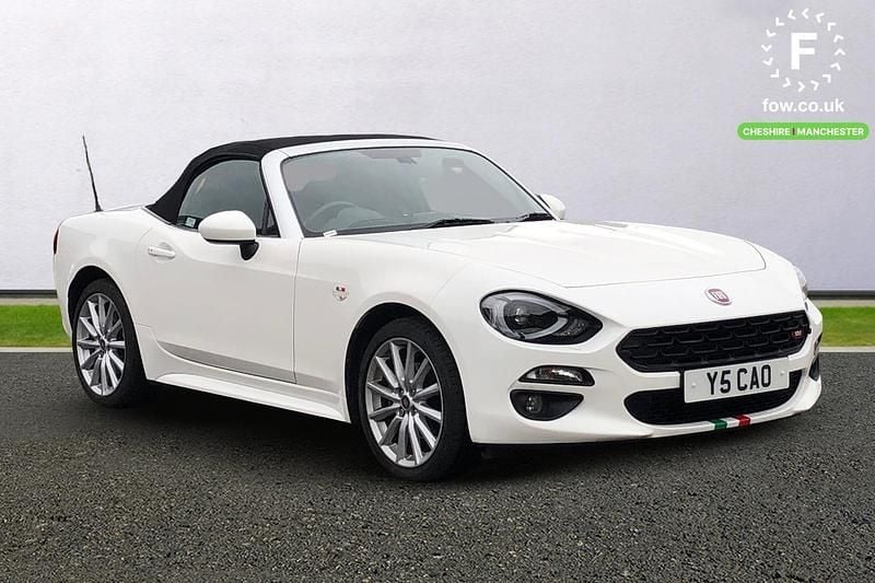 White Used 2018 Fiat 124 Spider Lusso Plus Cabriolet | £14,999 (Fair price) - Image 1/3