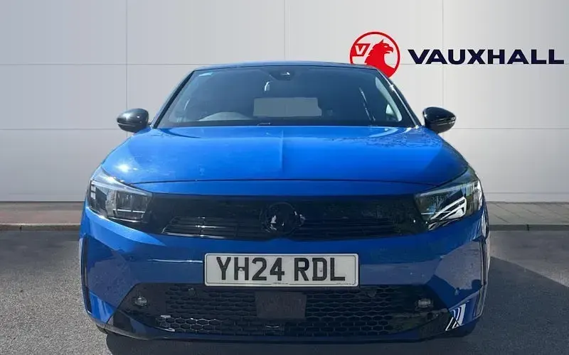 Second-hand Vauxhall Corsa 75 CP (55 kW) 2024 Albastru Hatchback