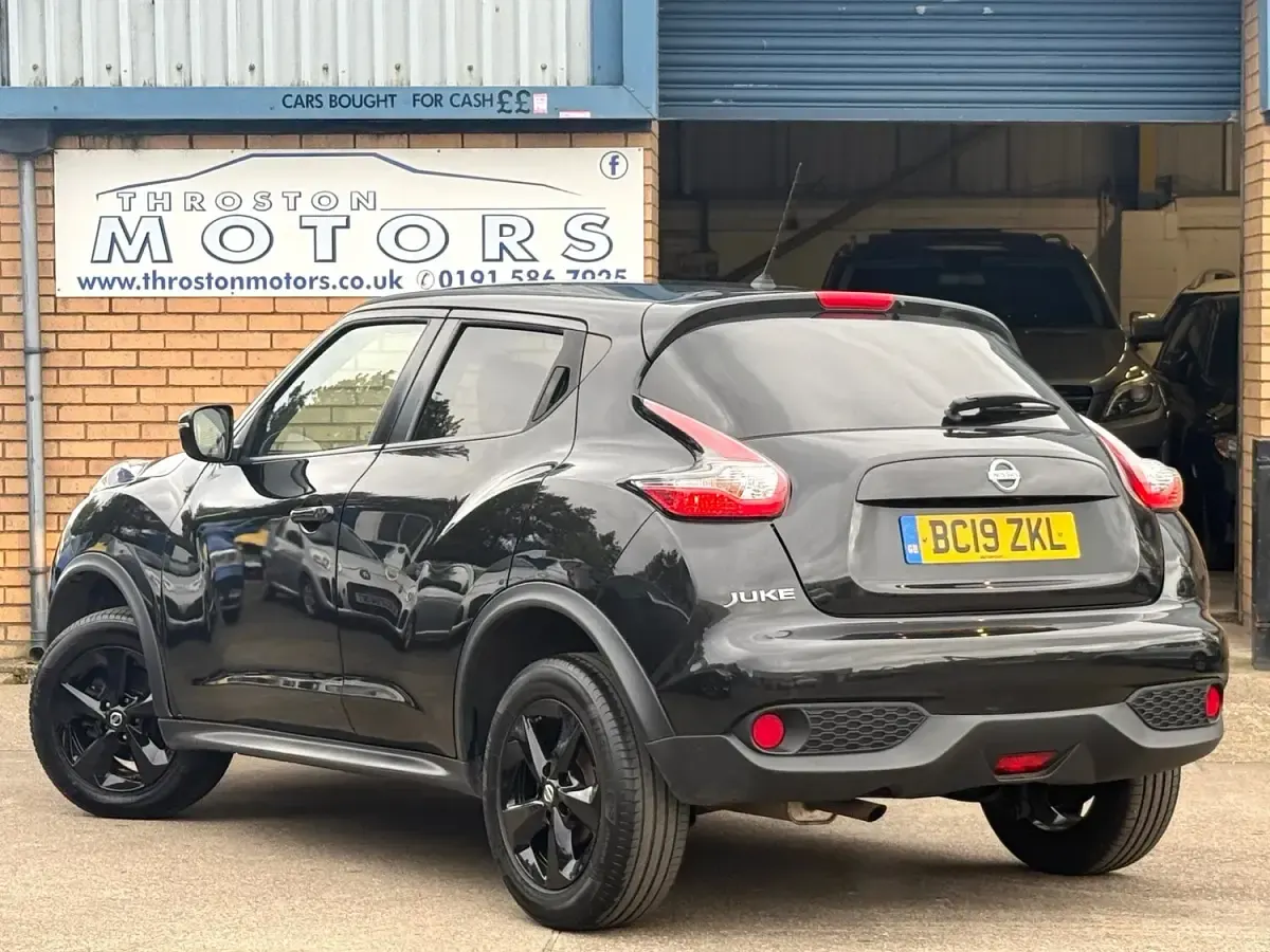 Used Nissan Juke Acenta 112 HP (82 kW) 2019 Black SUV