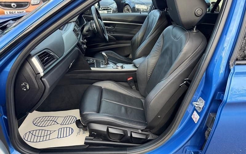 Used BMW 330 M Sport 258 HP (189 kW) 2018 Blue Estate