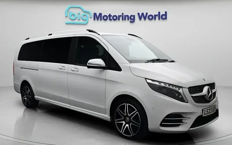 Used Mercedes V300 AMG line 237 HP (174 kW) 2023 MPV