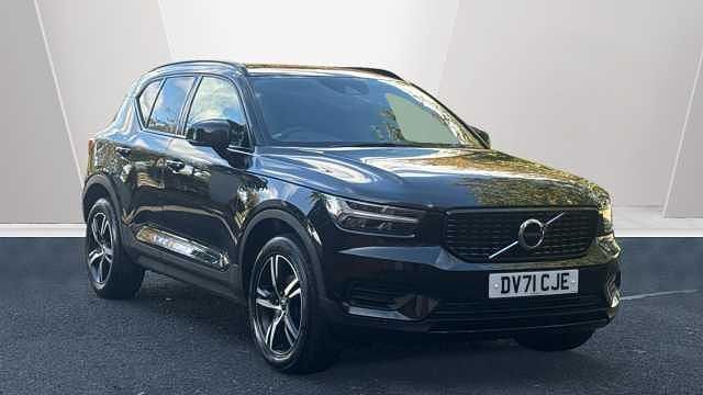 Used 2022 Volvo XC40 R-Design SUV | £21,990 (Fair price) - Image 1/3