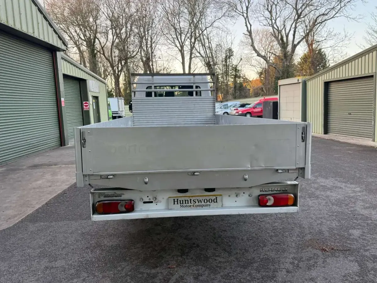 Used Renault Master Business 2021 White MPV