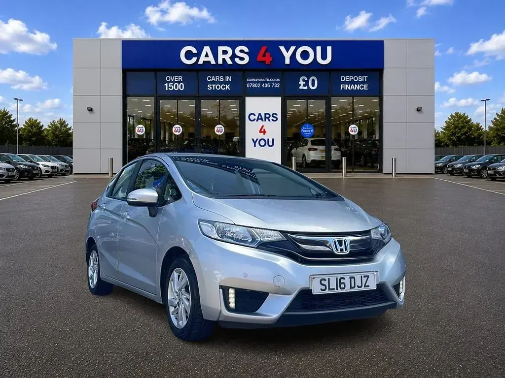 Used Honda Jazz SE 102 HP (75 kW) 2016 Silver Hatchback