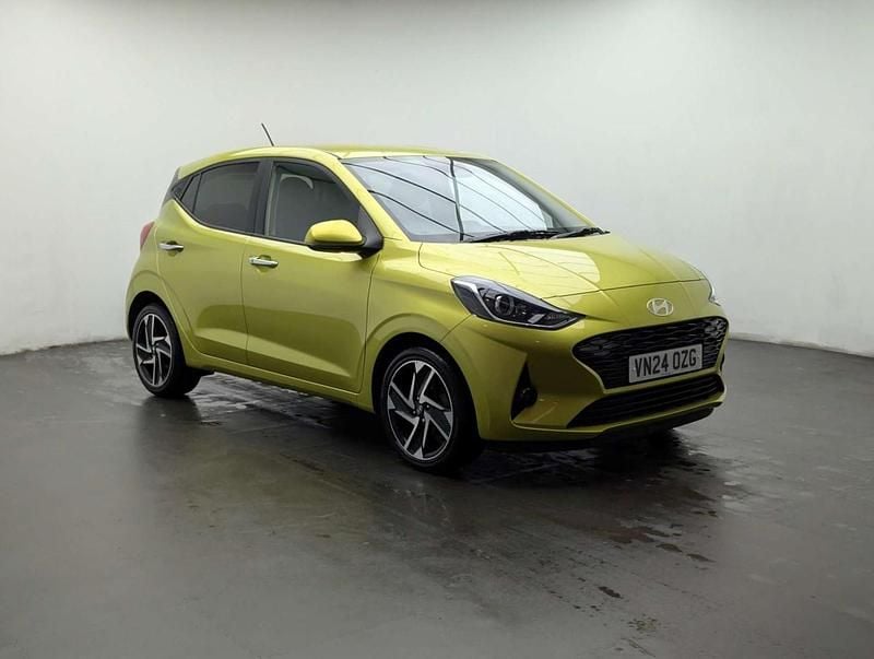 Used Hyundai i10 Premium 83 HP (61 kW) 2024 Yellow Hatchback