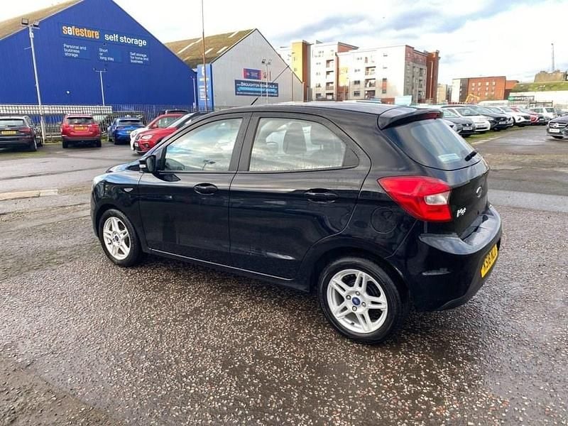 Used Ford Ka Plus Zetec 85 HP (62 kW) 2018 Black Hatchback