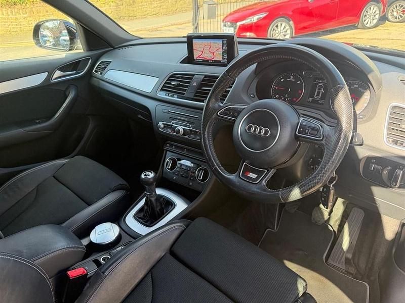 Begagnad Audi Q3 S-Line 150 HK (110 kW) 2016 Svart SUV