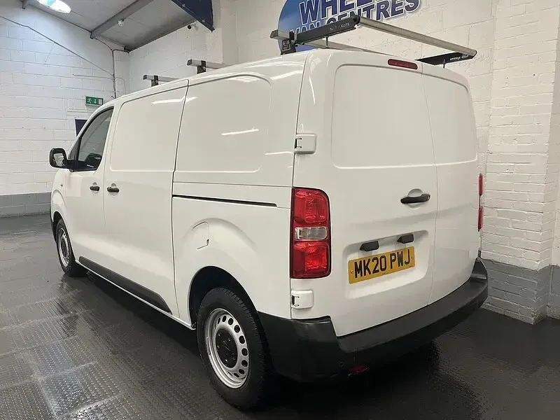 Used Peugeot Expert 120 HP (88 kW) 2020 White Van