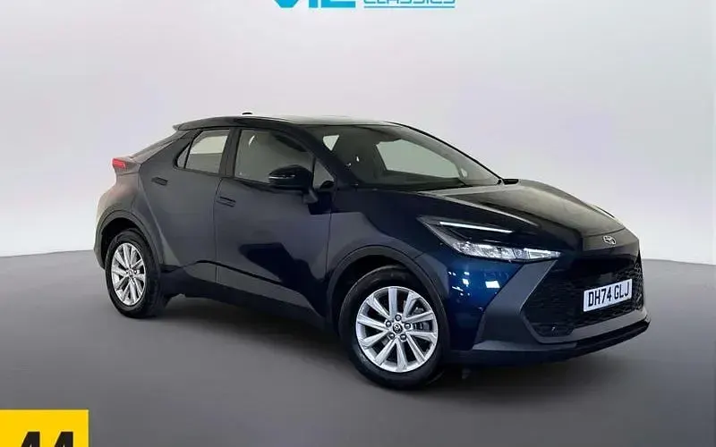 Used Toyota C-HR 140 HP (102 kW) 2026 SUV