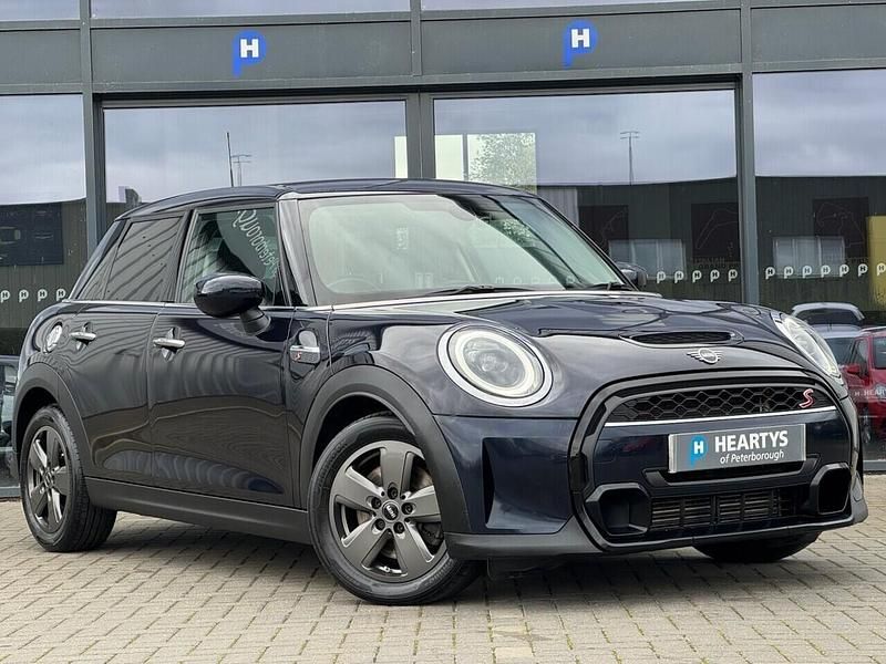 Blue/black Used 2022 Mini Cooper S Classic Hatchback | £16,990 (Super price) - Image 1/3