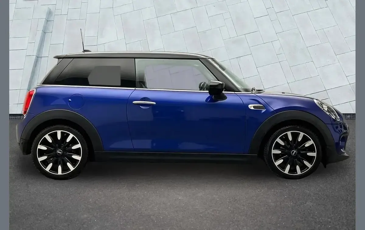 Used Mini Cooper Exclusive 134 HP (98 kW) 2020 Blue Hatchback