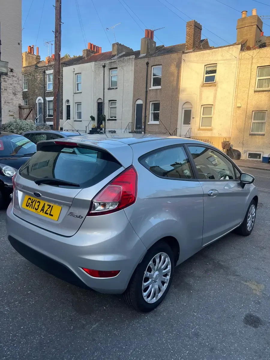 Used Ford Fiesta Style 82 HP (60 kW) 2013 Silver Hatchback