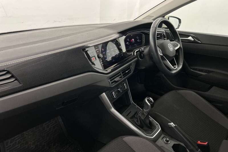 Image 2/4