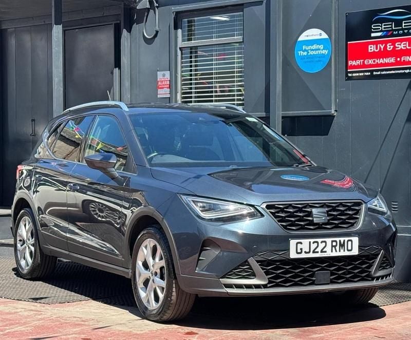 Grey Used 2022 Seat Arona FR SUV | £13,640 (Fair price) - Image 1/4