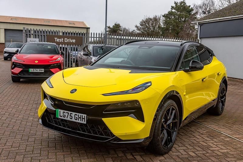 Used Lotus Eletre 450 kW (612 HP) 2025 Yellow SUV