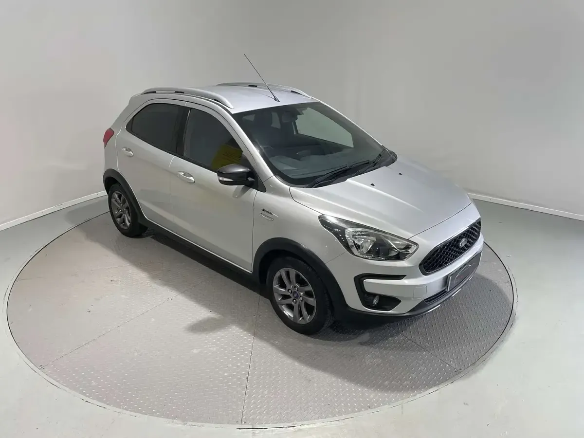Used Ford Ka Plus Active 85 HP (62 kW) 2018 Silver Hatchback