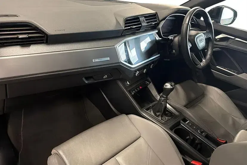 Used Audi Q3 S-Line 150 HP (110 kW) 2024 Black SUV