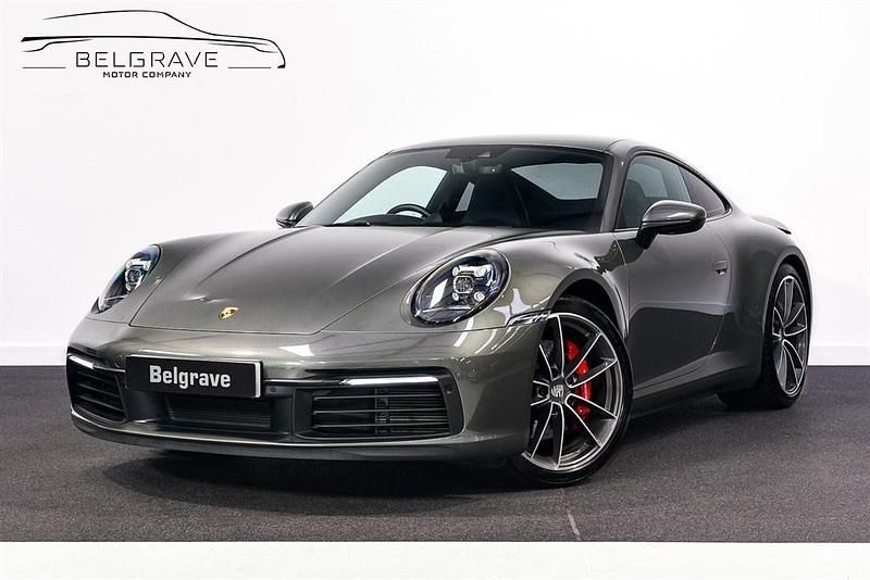 Used Porsche 911 Carrera S 450 HP (330 kW) 2023 Aventurine green metallic w/ black leather (crayon Coupe