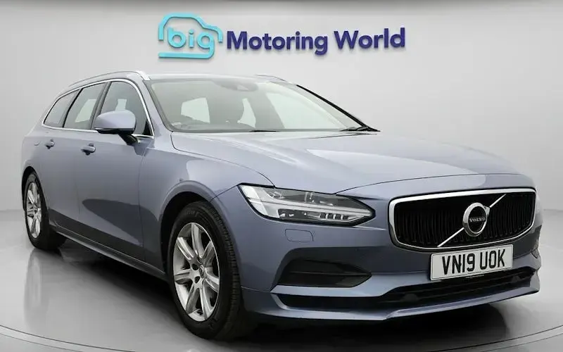 Usado Volvo V90 Momentum 190 HP (139 kW) 2019 Carrinha