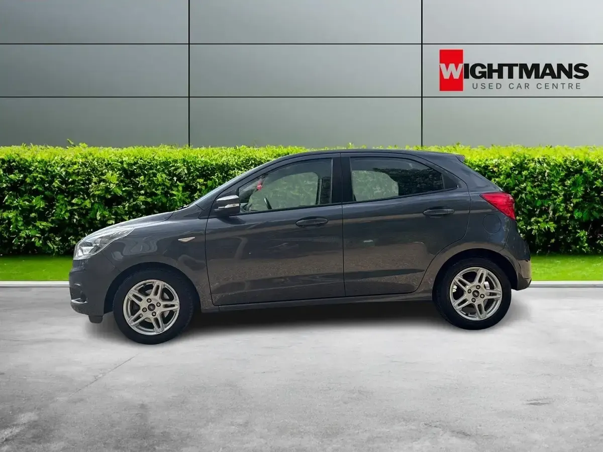 Used Ford Ka Plus Zetec 85 HP (62 kW) 2018 Grey Hatchback