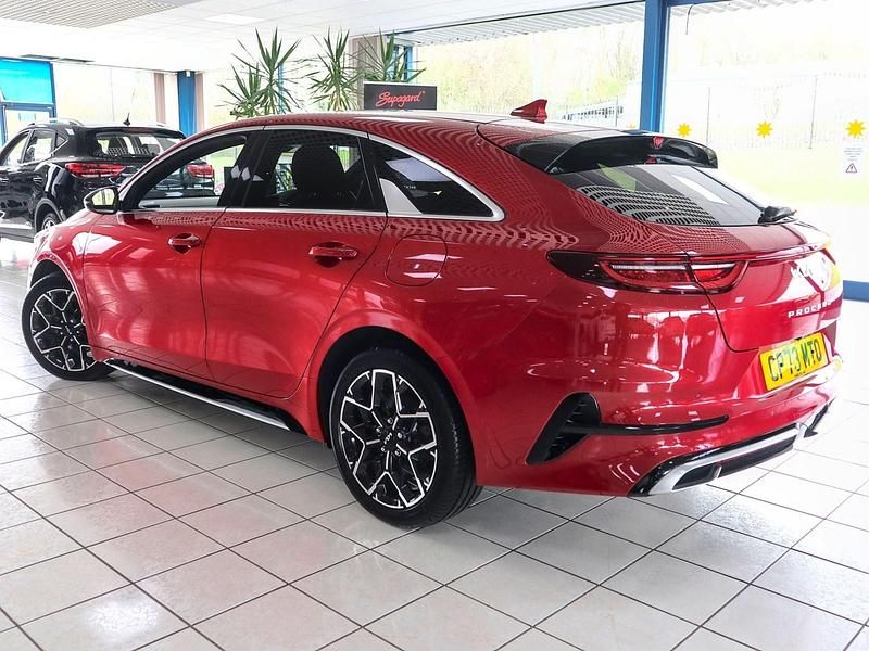 Used Kia ProCeed GT-Line 160 HP (117 kW) 2024 Red Estate