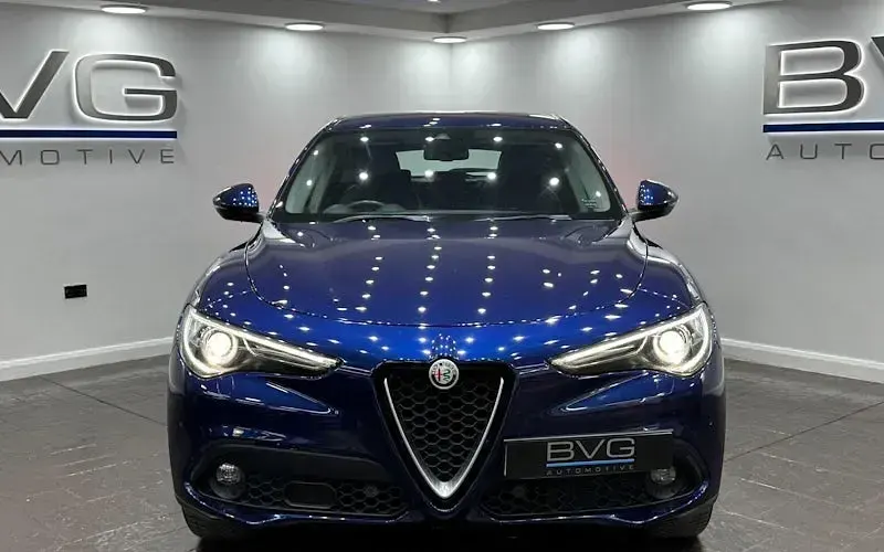 Used Alfa Romeo Stelvio Super 209 HP (153 kW) 2018 Blue SUV