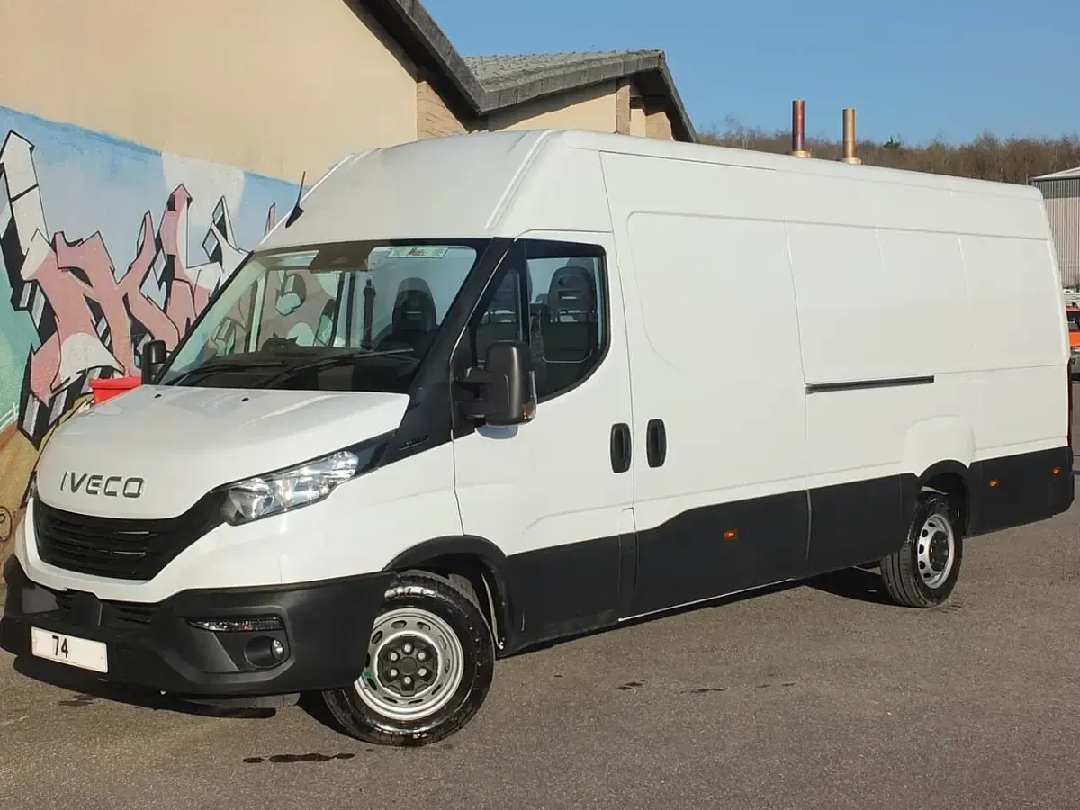Used Iveco Daily 136 HP (100 kW) 2024 White Van