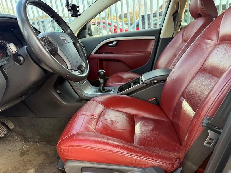 Second-hand Volvo V70 SE Lux 2008 Negru Break