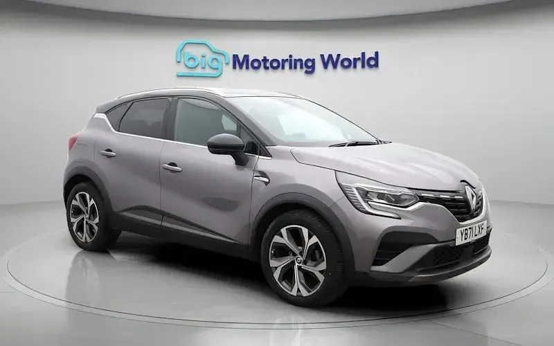 Second-hand Renault Captur R.S. 140 CP (102 kW) 2022 Gri SUV