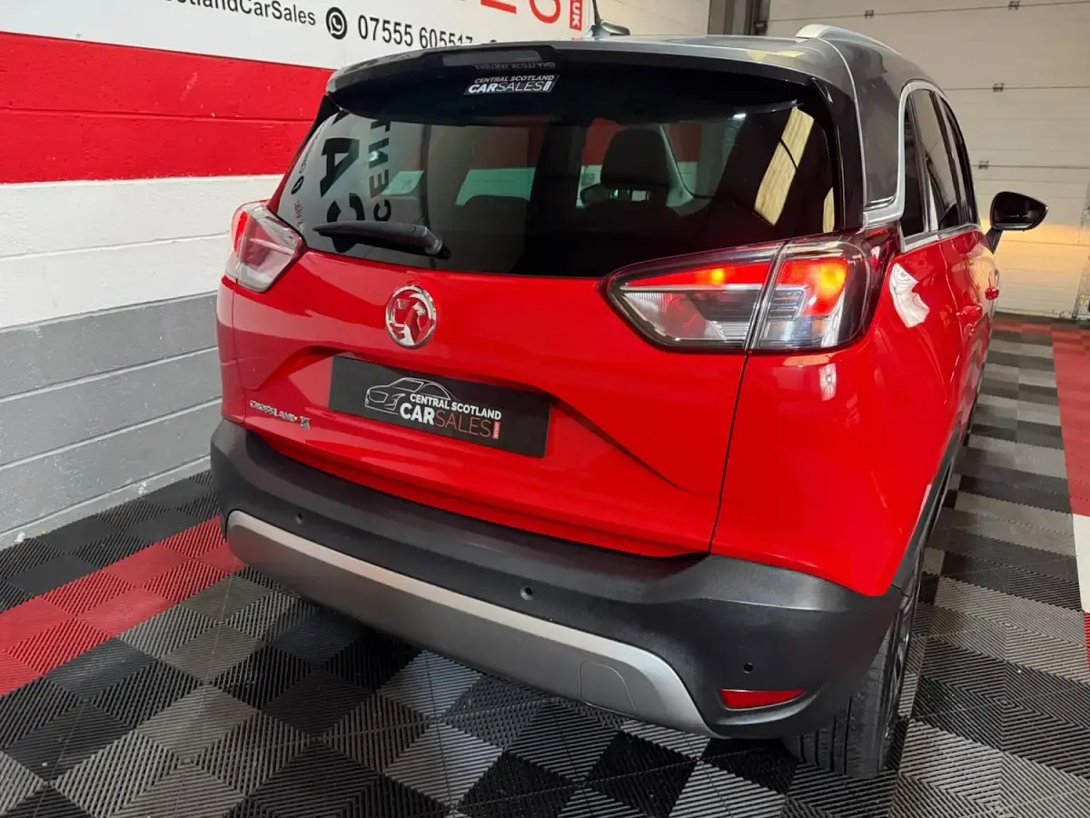 Used Vauxhall Crossland X Elite 81 HP (59 kW) 2018 Red SUV