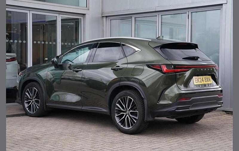 Used Lexus NX450h+ 301 HP (221 kW) 2024 Green SUV