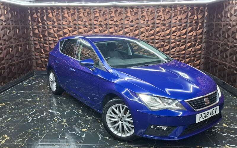 Blue Used 2018 Seat Leon SE Dynamic Hatchback | £8,899 (Good price) - Image 1/4
