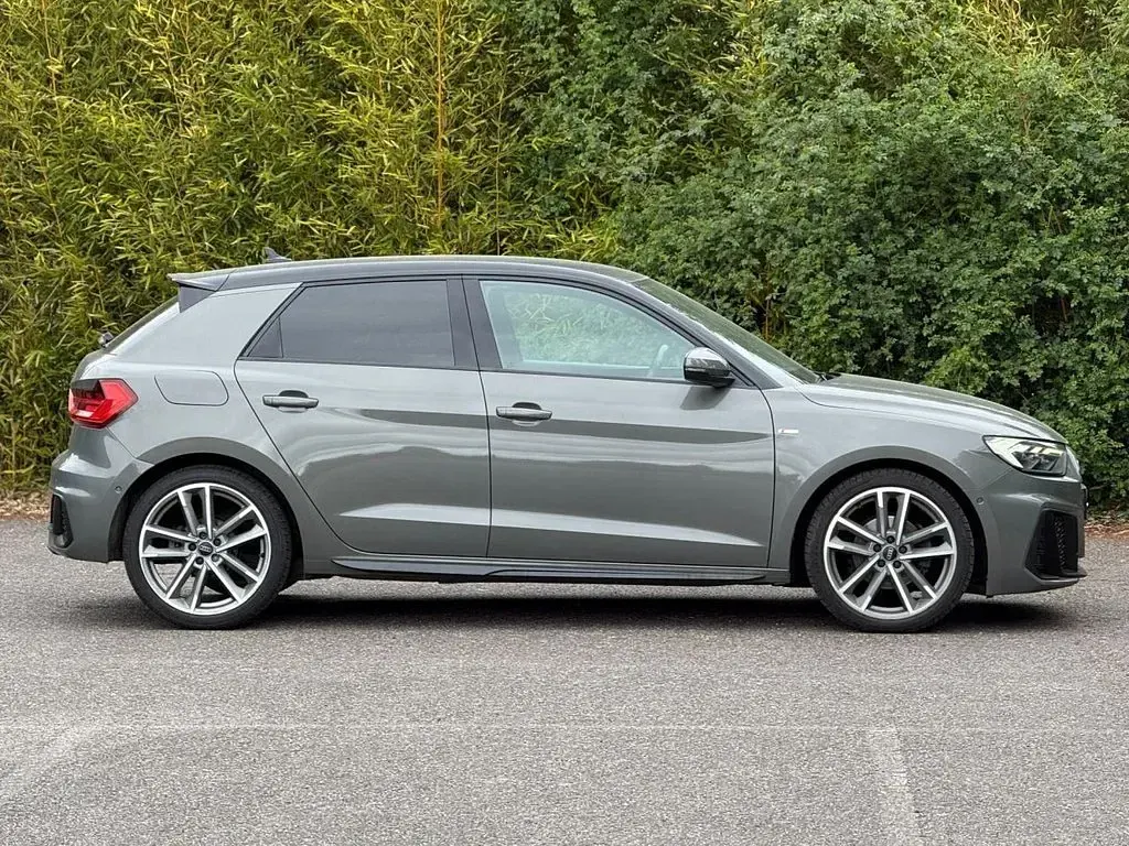 Used Audi A1 Sportback Advanced 116 HP (85 kW) 2020 Grey Hatchback