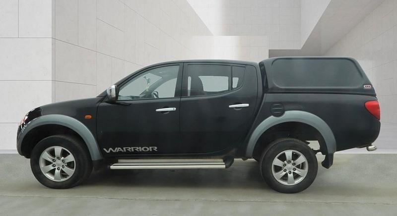 Used Mitsubishi L200 Warrior 134 HP (98 kW) 2006 Black Pickup