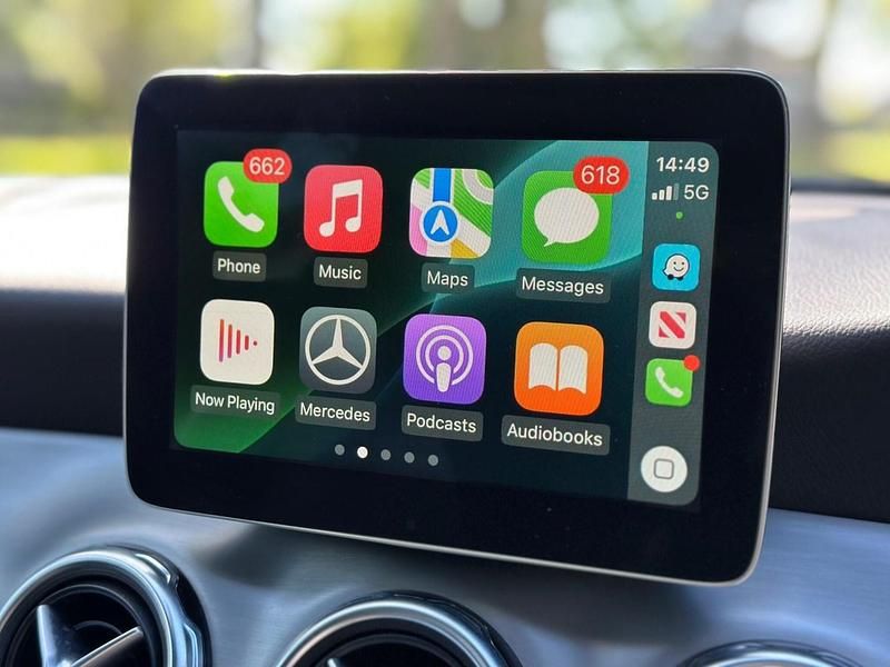 Usado Mercedes GLA200 AMG line 2017 Preto SUV