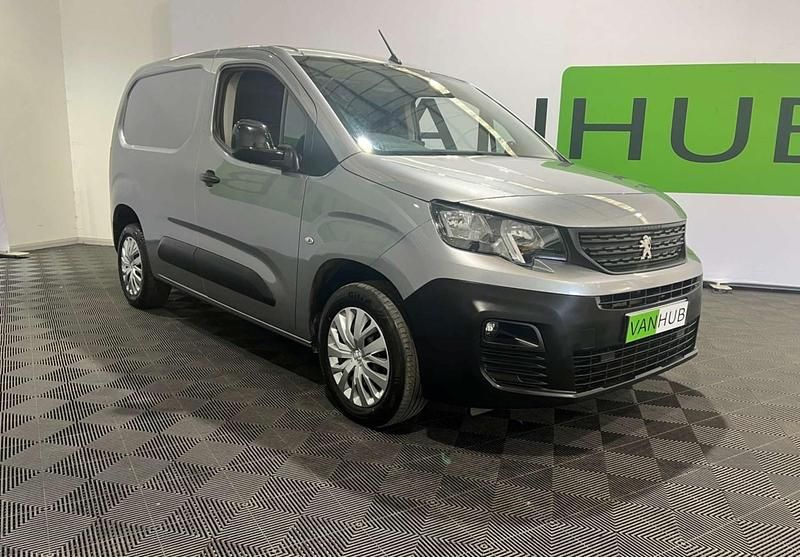 Grey Used 2022 Peugeot Partner Premium MPV | £10,794 (Expensive) - Image 1/4