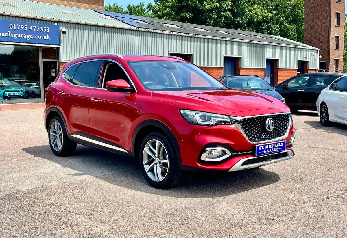 Used MG HS Exclusive 162 HP (119 kW) 2023 Red SUV
