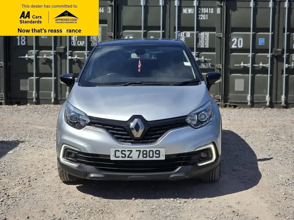 Used Renault Captur Iconic 90 HP (66 kW) 2019 Silver SUV