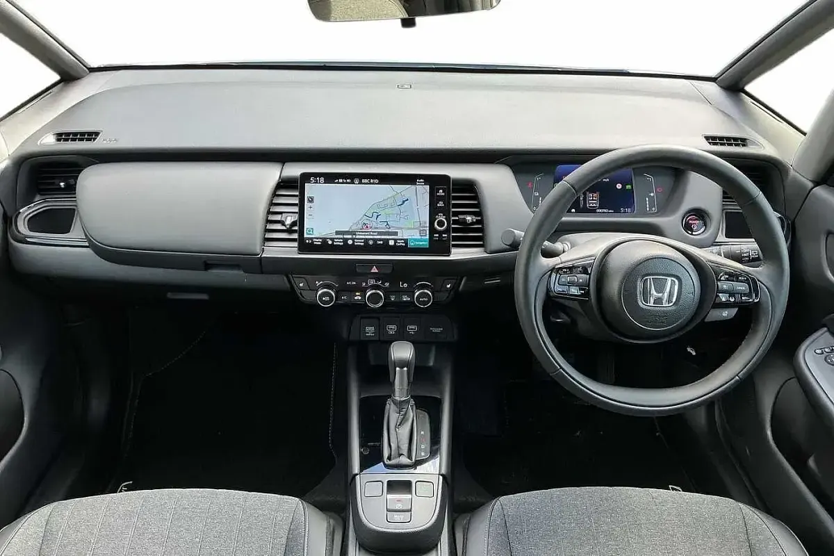 Used Honda Jazz Advance 122 HP (89 kW) 2026 Sunlight white Hatchback