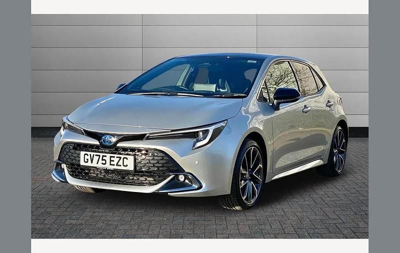 New Toyota Corolla 178 HP (130 kW) 2025 Silver Hatchback