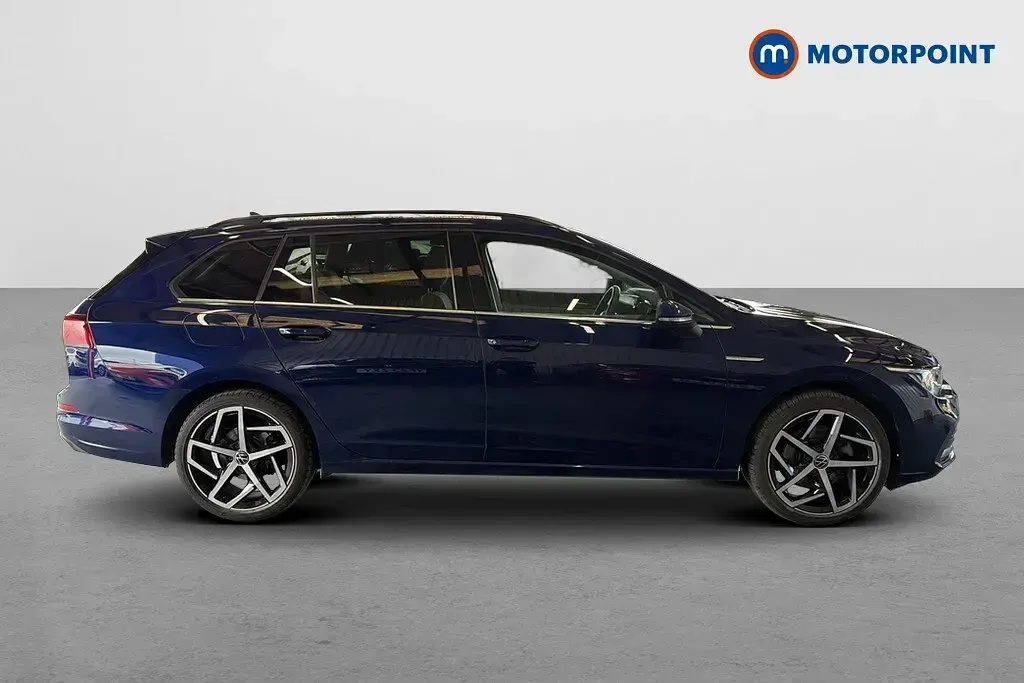 Used VW Golf VII Style 150 HP (110 kW) 2020 Blue Estate