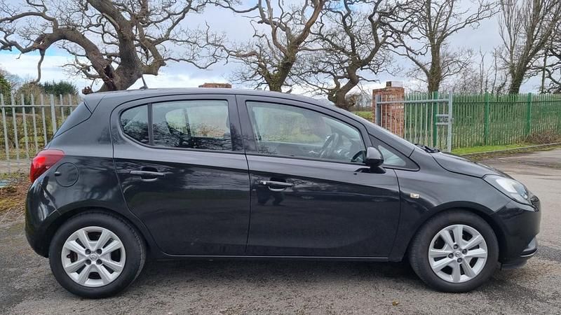 Used Vauxhall Corsa Design Edition 75 HP (55 kW) 2015 Black Hatchback